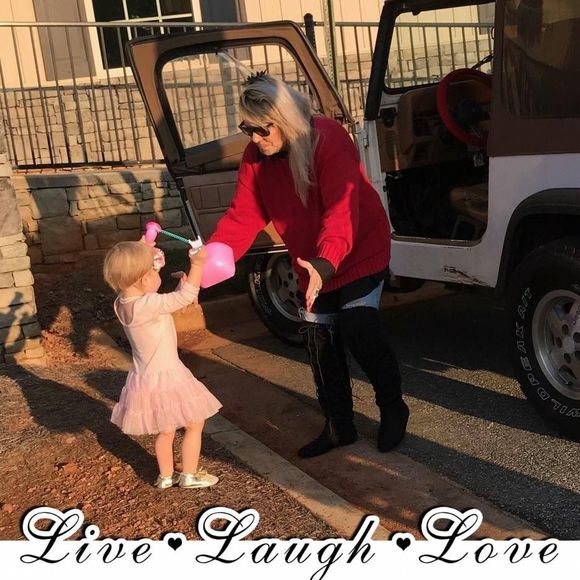 Meet your Posher, Susan - Picture 1 of 1